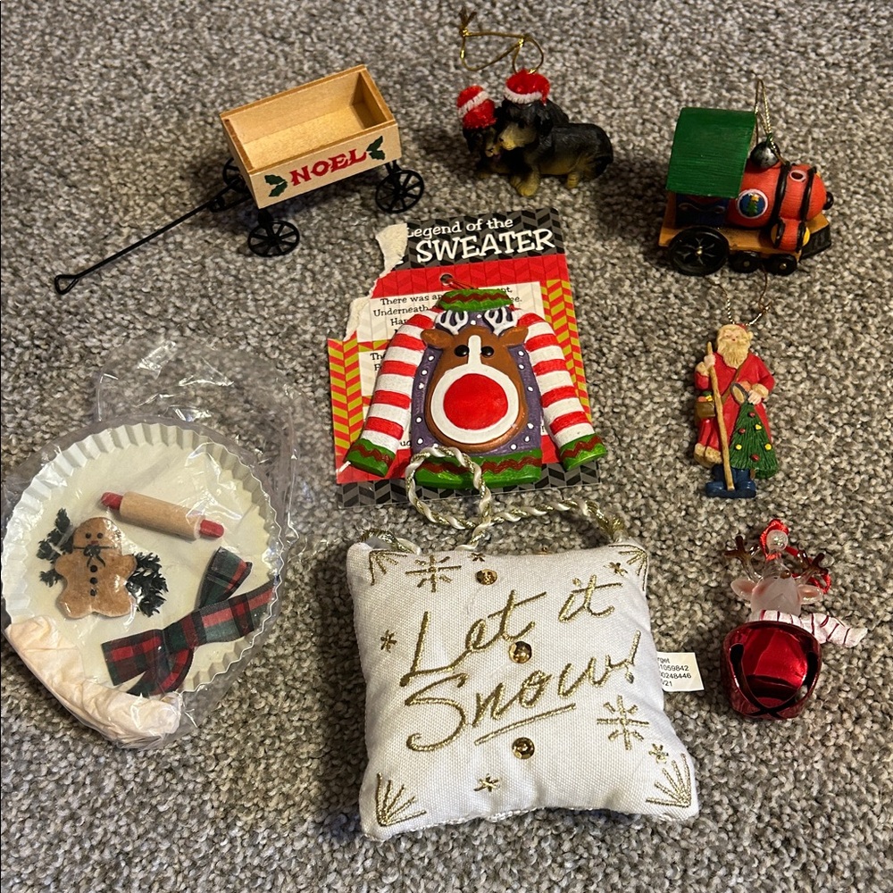Holiday Ornament Set with Gold and Red Accents